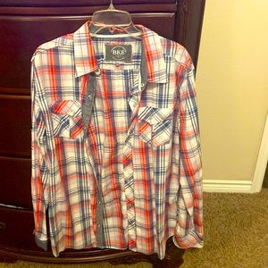 Mens BKE long sleeve red/blue/white plaid button down shirt, slim fit